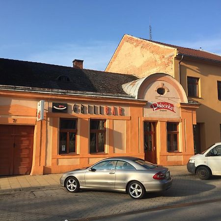 Grillbar Penzion & Restaurant Спишска-Нова-Вес Экстерьер фото