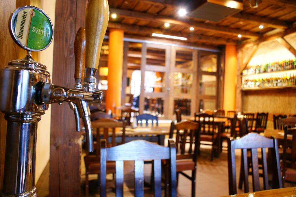 Grillbar Penzion & Restaurant Спишска-Нова-Вес Экстерьер фото
