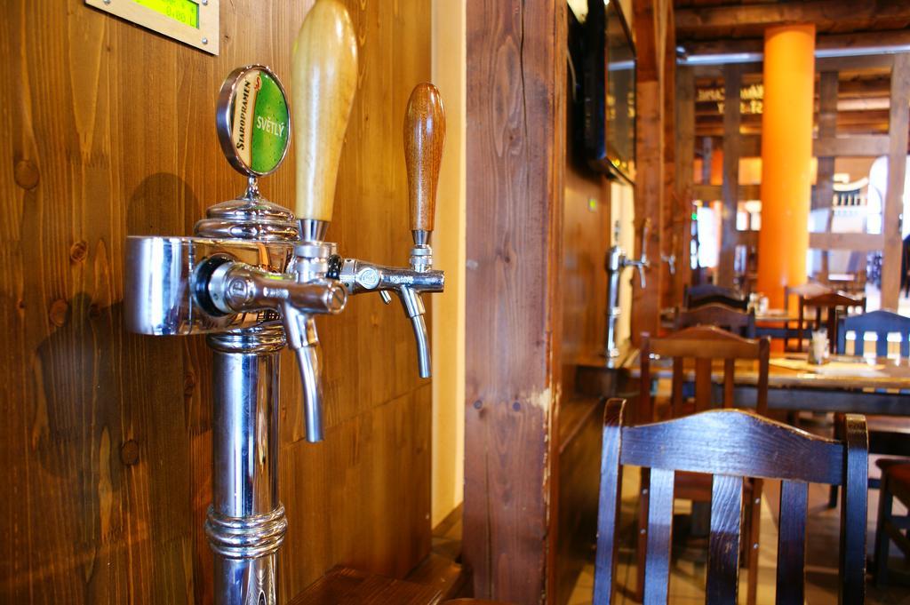 Grillbar Penzion & Restaurant Спишска-Нова-Вес Экстерьер фото
